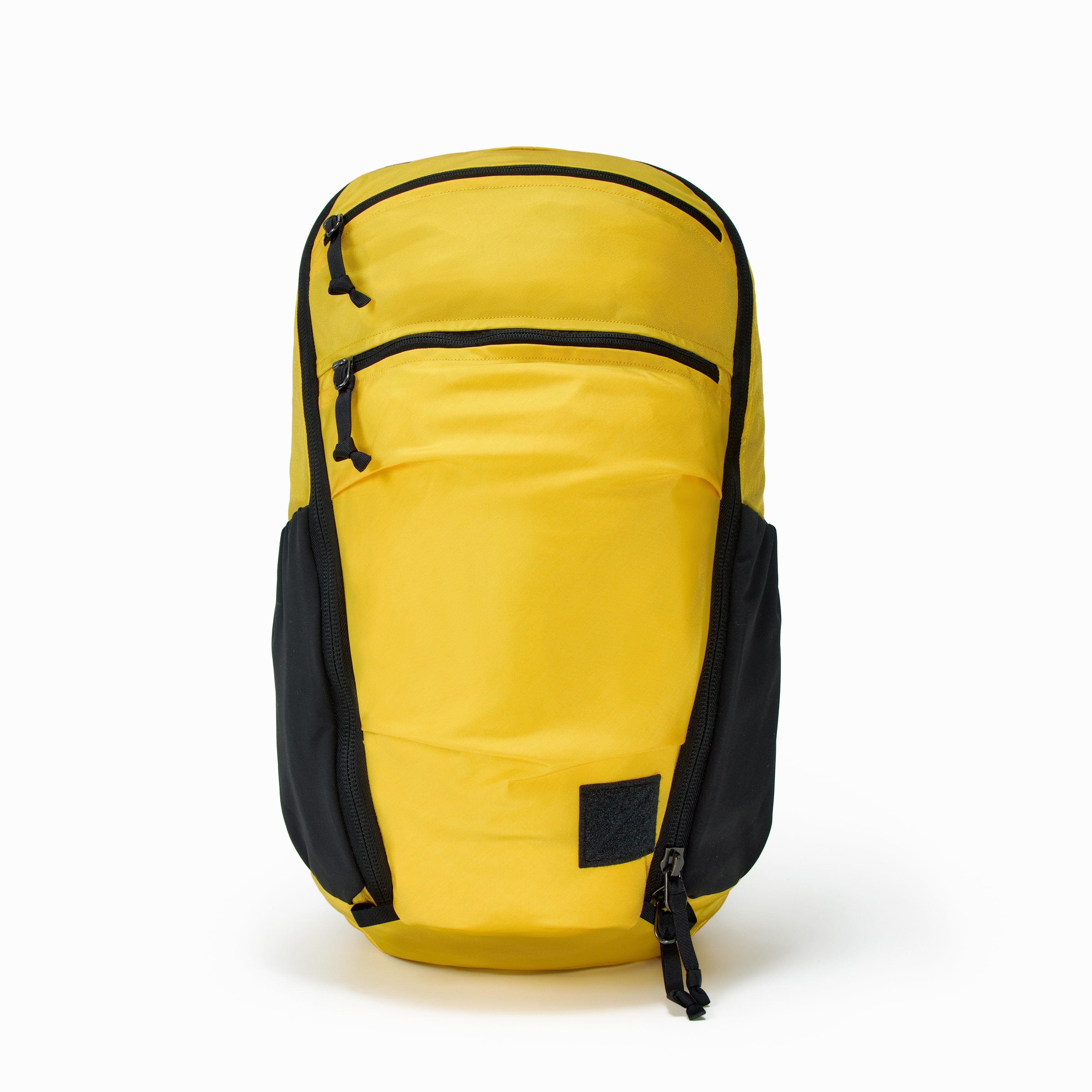 MOUNTAIN PANEL LOADER 22L - Expedition Yellow – EVERGOODS Japan