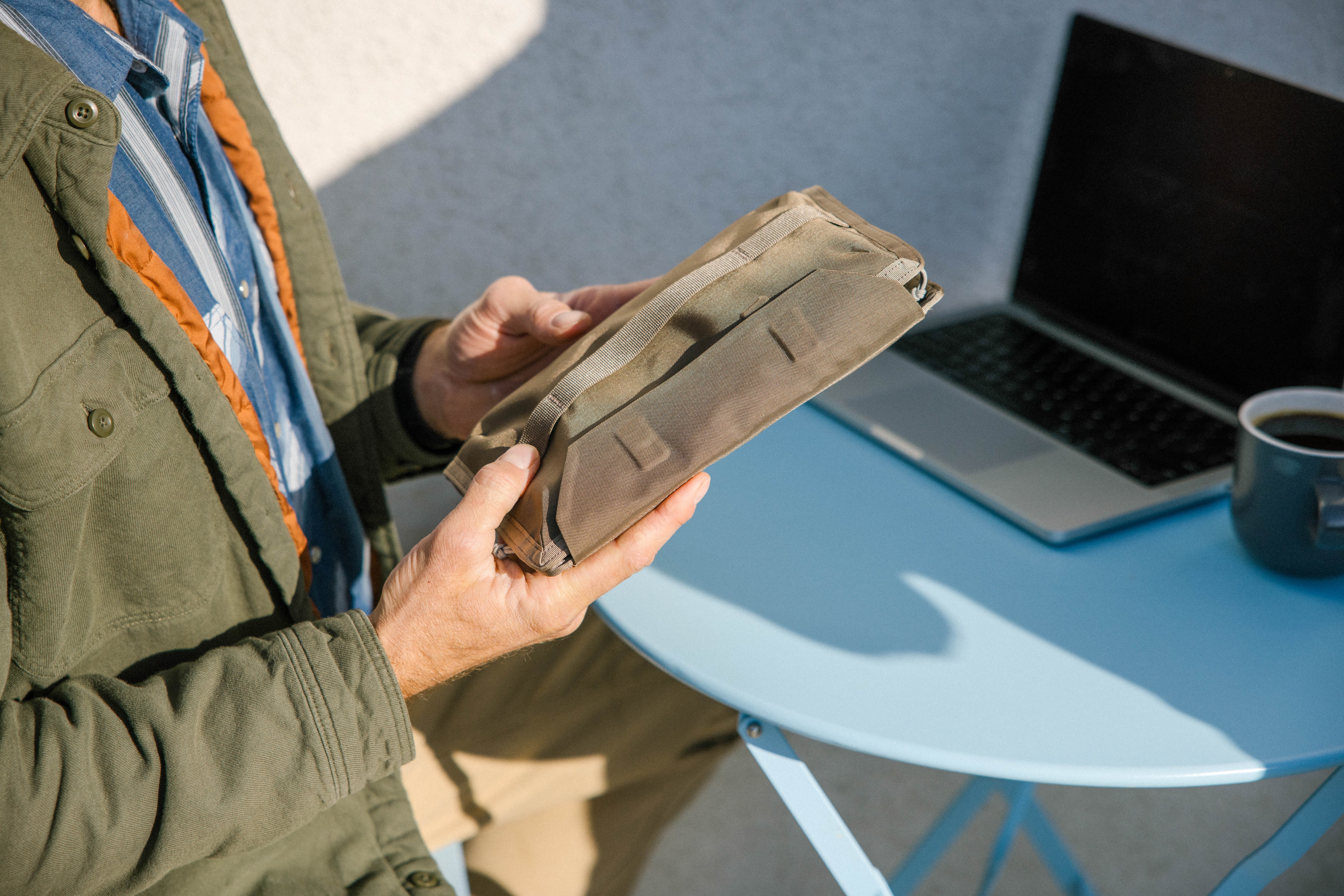 CIVIC ACCESS POUCH 1L - Fossil Brown – EVERGOODS Japan