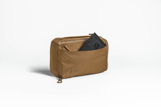 CIVIC PANEL LOADER 24L - Coyote Brown