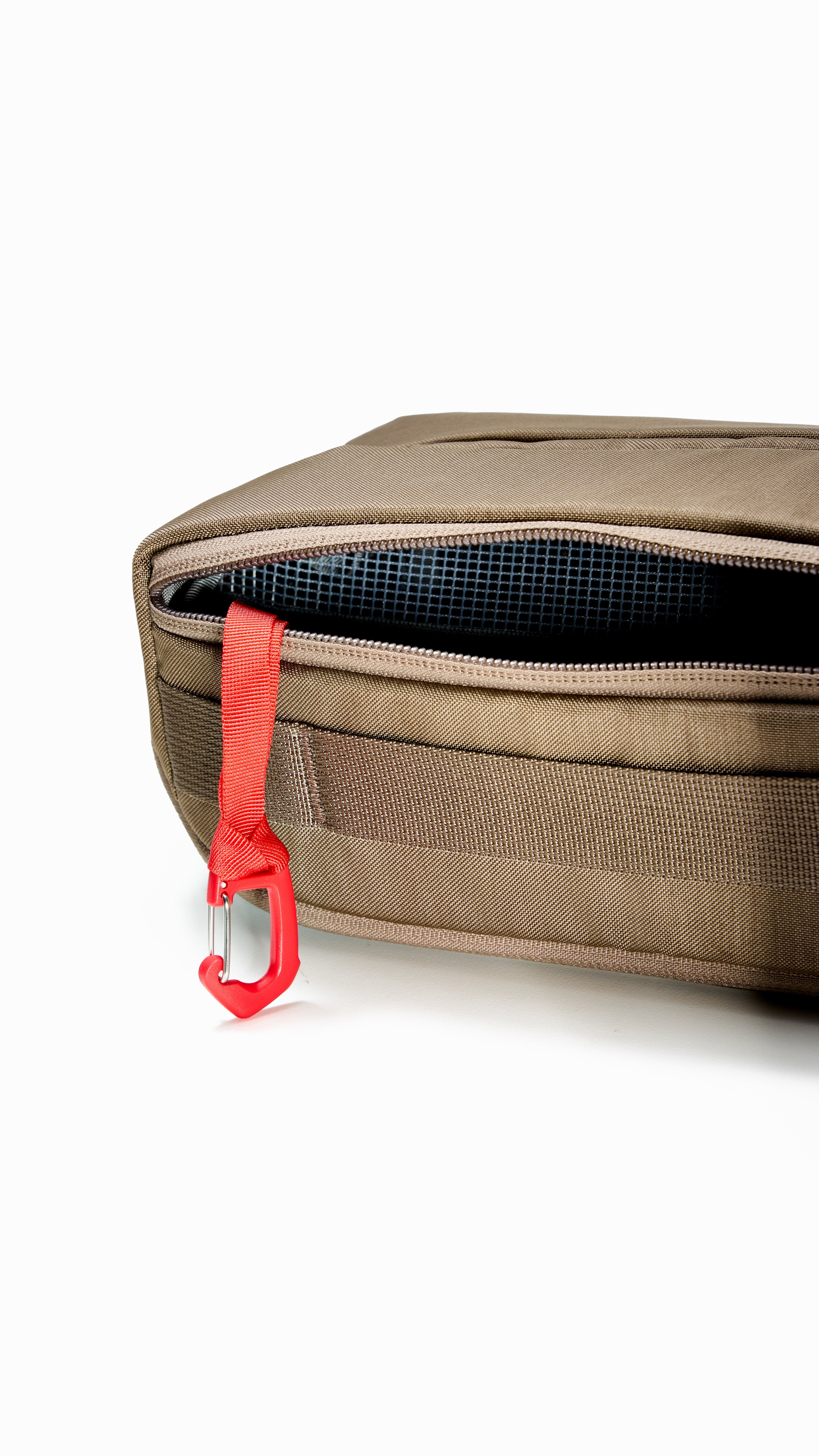 CIVIC ACCESS POUCH 2L - Fossil Brown – EVERGOODS Japan