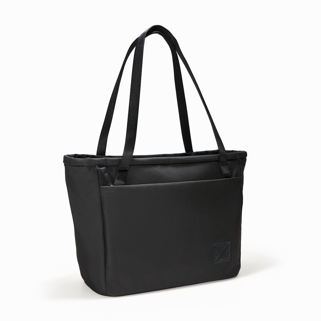 CIVIC DAILY TOTE 24L - Solution Dyed Black