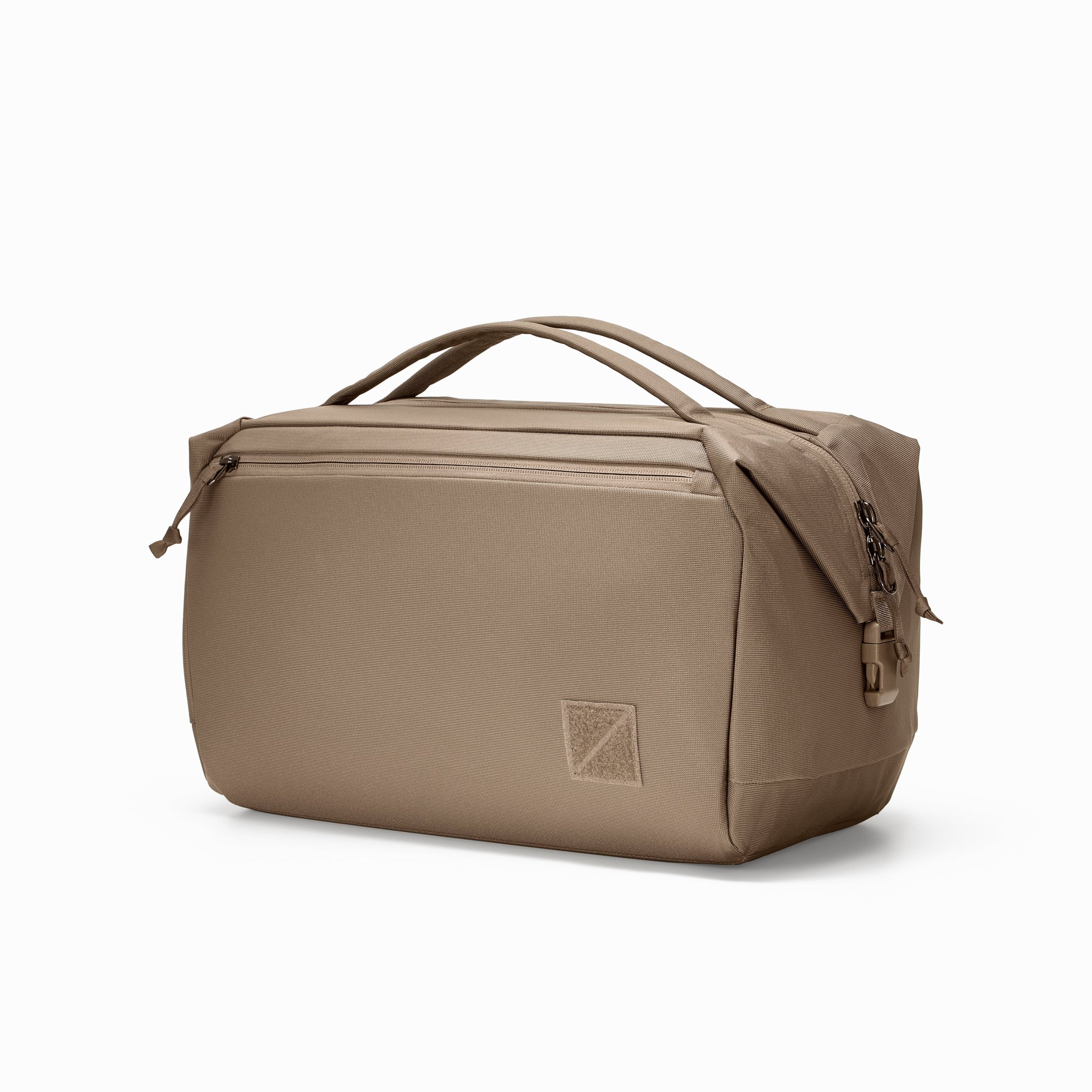 【新品未使用品】BRUNT TRYVATION トライベーション タンカラー TRANSIT DUFFEL 25L – EVERGOODS Japan
