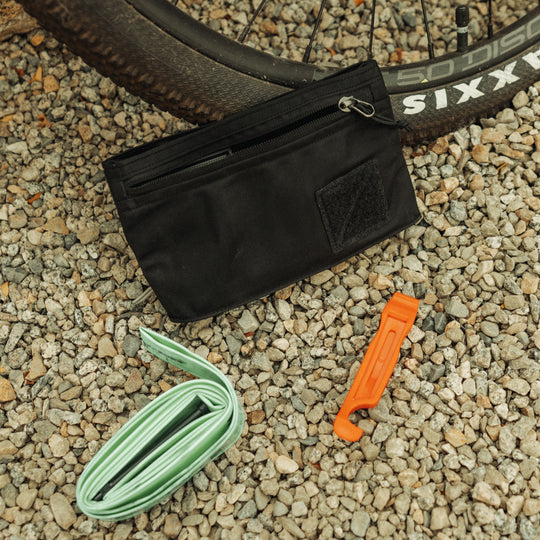 CIVIC FLAT POUCH