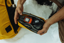 画像をギャラリービューアに読み込む, CIVIC ACCESS POUCH 0.5L - Expedition Yellow