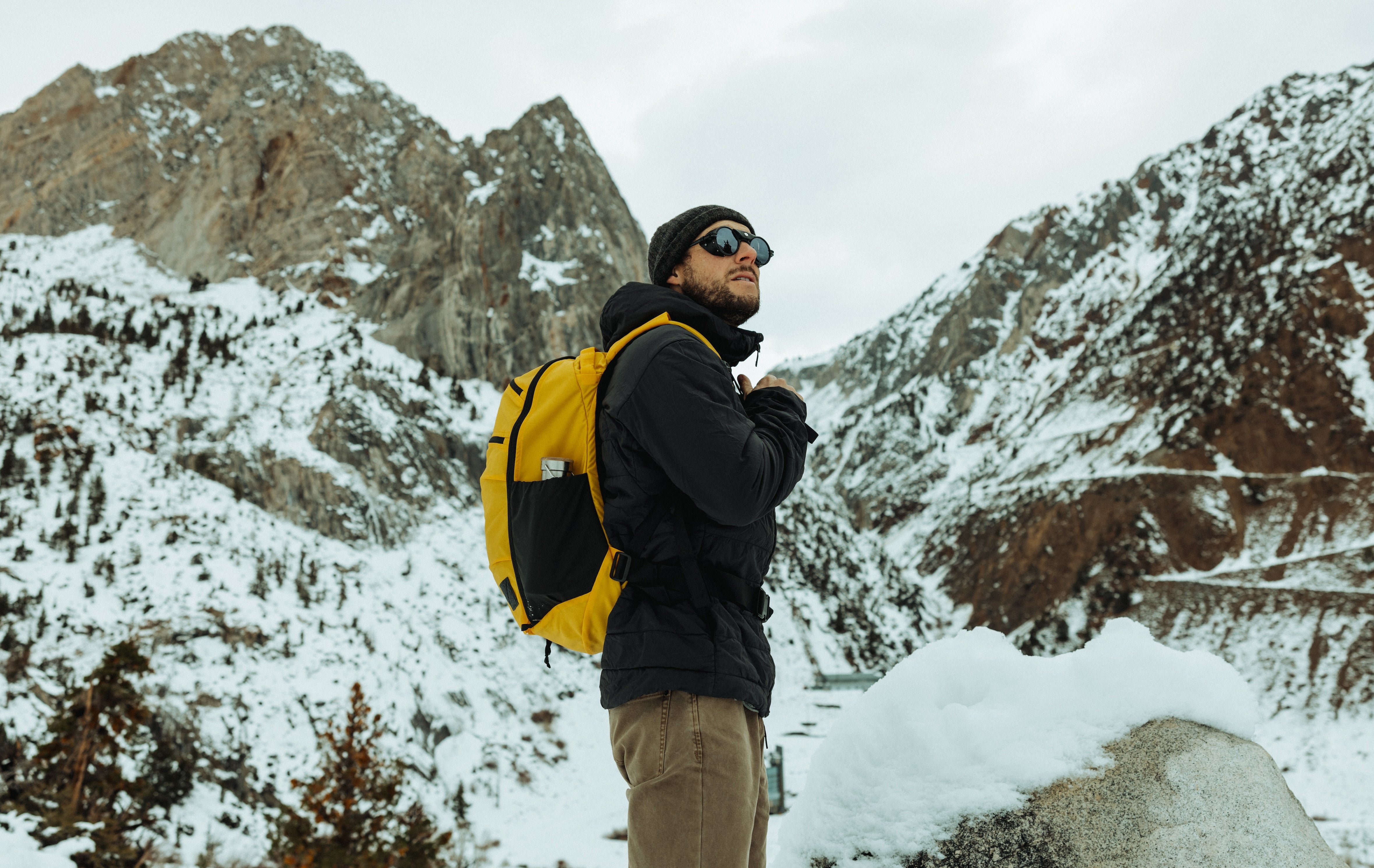 MOUNTAIN PANEL LOADER 22L - Expedition Yellow – EVERGOODS Japan