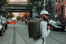 画像をギャラリービューアに読み込む, CIVIC PANEL LOADER 24L - OD Green