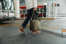 画像をギャラリービューアに読み込む, CIVIC DAILY TOTE 24L - OD Green