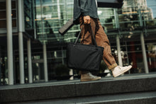 画像をギャラリービューアに読み込む, CIVIC DAILY TOTE 24L - Solution Dyed Black