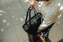 画像をギャラリービューアに読み込む, CIVIC DAILY TOTE 24L - Solution Dyed Black