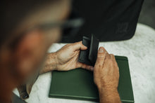 画像をギャラリービューアに読み込む, ELEMENT CARD WALLET