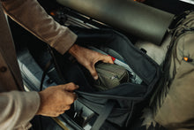 画像をギャラリービューアに読み込む, CIVIC DAILY TOTE 24L - Solution Dyed Black